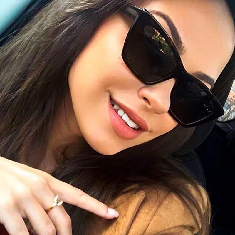 Non-polarized Trendy Cat Eye Sunglasses for Women/Men Retro Square Sun Glasses Protection Eyewear Fashion Accessories
