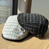 Spring and Autumn Japanese-style retro plaid forward cap for women, fashionable and casual versatile duckbill cap that makes the face look smaller,