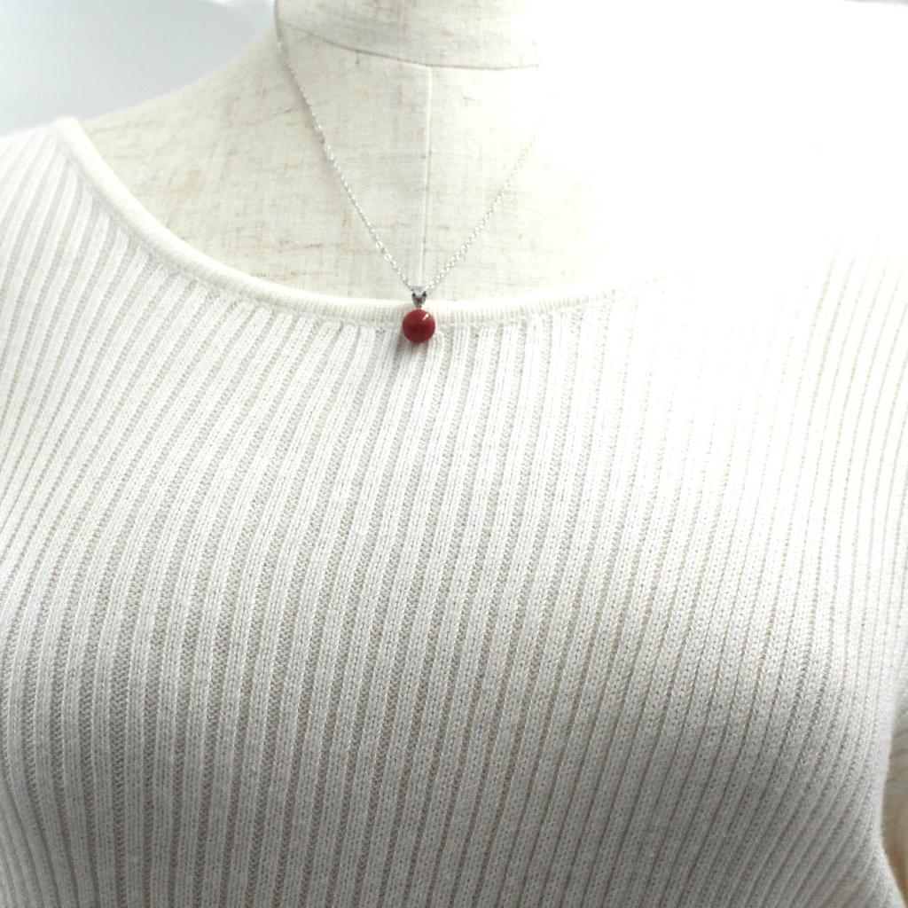 Coral Pendant Gift Wrapping Featuring 8mm Beads On a 14K White Gold Includes a 40cm Chain Be Changed To an 18K Gold Undyed Coral Blood-red (free