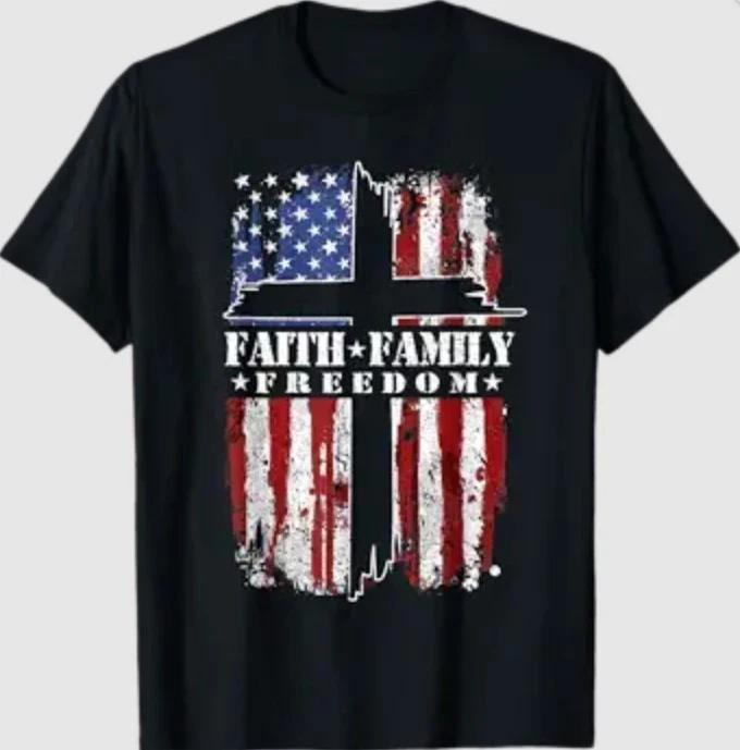 Vintage USA Flag Faith Family Freedom Patriotic Christian T-Shirt XS