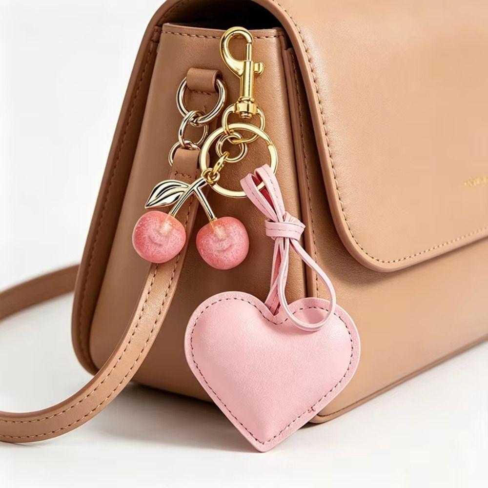 PU Leather Cherry Bag Charm Hearth Design Leather Heart Pendant Cute Cute Car Decor Car Keys