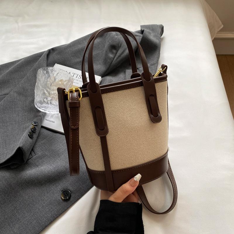 This Hand-held Bucket Bag Is A Niche, Versatile and High-end Single-shoulder Crossbody Bag