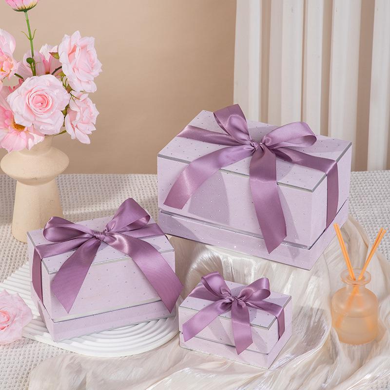 Velvet Bridesmaid Gift and Candy Box: Elegant Wedding or Birthday Packaging