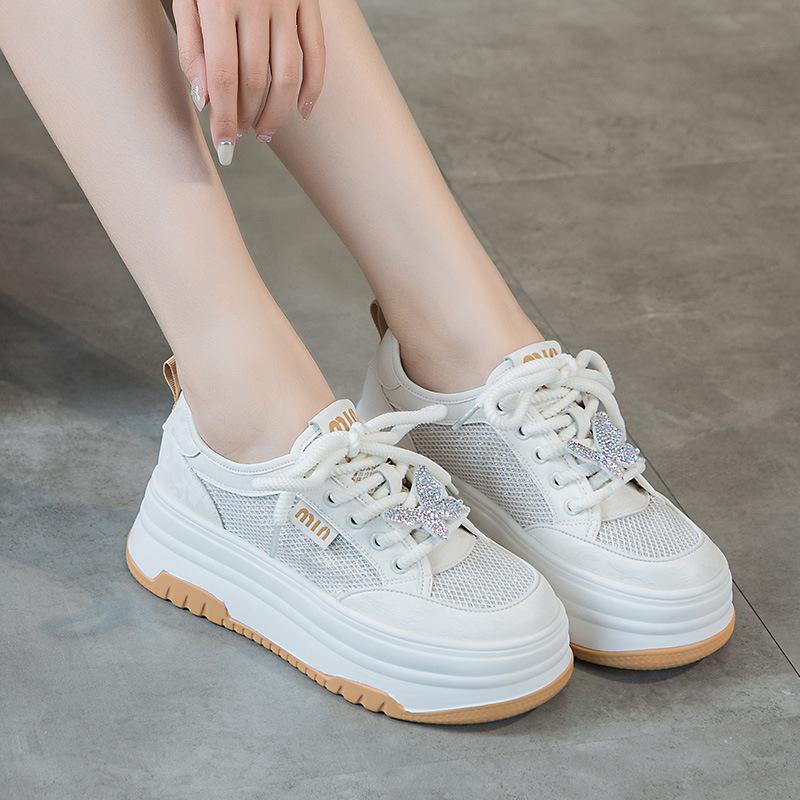 Little White Shoes Women's Versatile Leather Muffin Thick-soled Small Comfortable Sports and Leisure Board Shoes