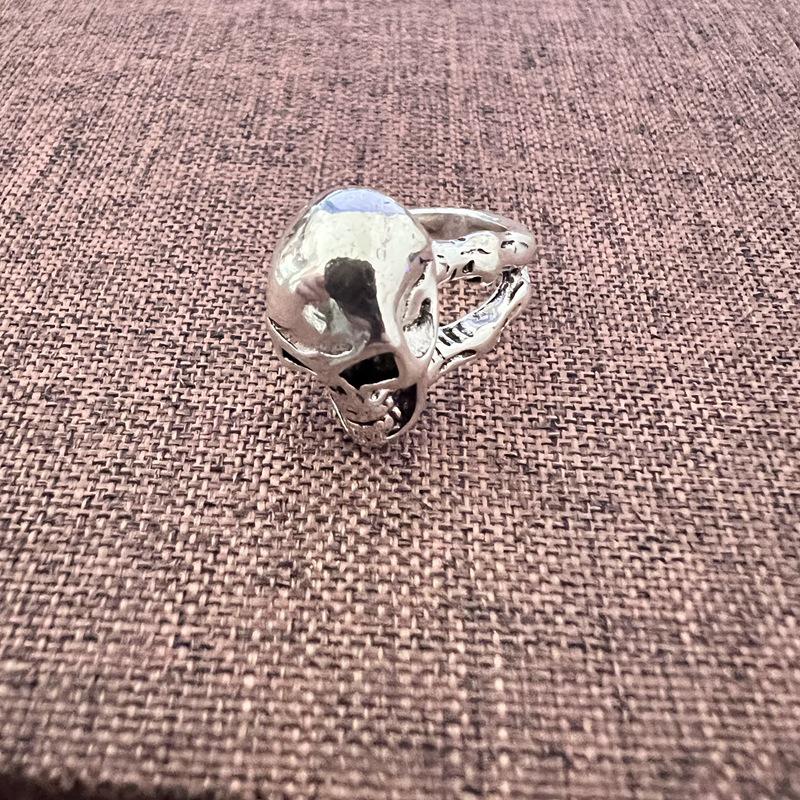 Dark Series Retro Schädel Fünf-Klauen-Ring - Cooles Hip-Hop Streetstyle Accessoire