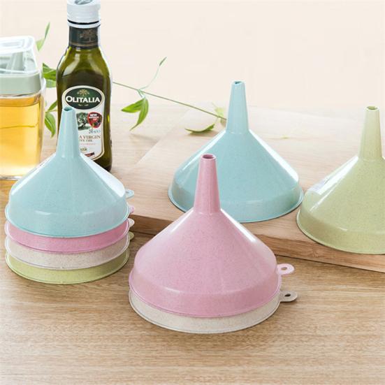 Practical Plastic Liquid Oil Funnel Pour Transferring Tool Household Kitchen