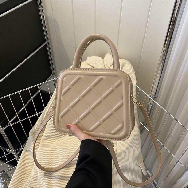 

Handbag bag biscuits 2025 new models are popular this year, Korean version of versatile high-end foreign style small square bag messenger bag хаки