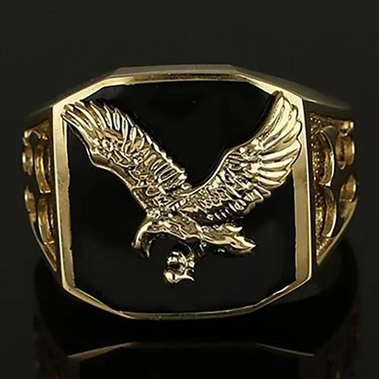 Anneaux Signets Sucrés Plaqués Or de Luxe avec Blason Gravé pour Hommes Femmes Hip Hop Fête de Danse Style Couronne Bijoux Cadeau