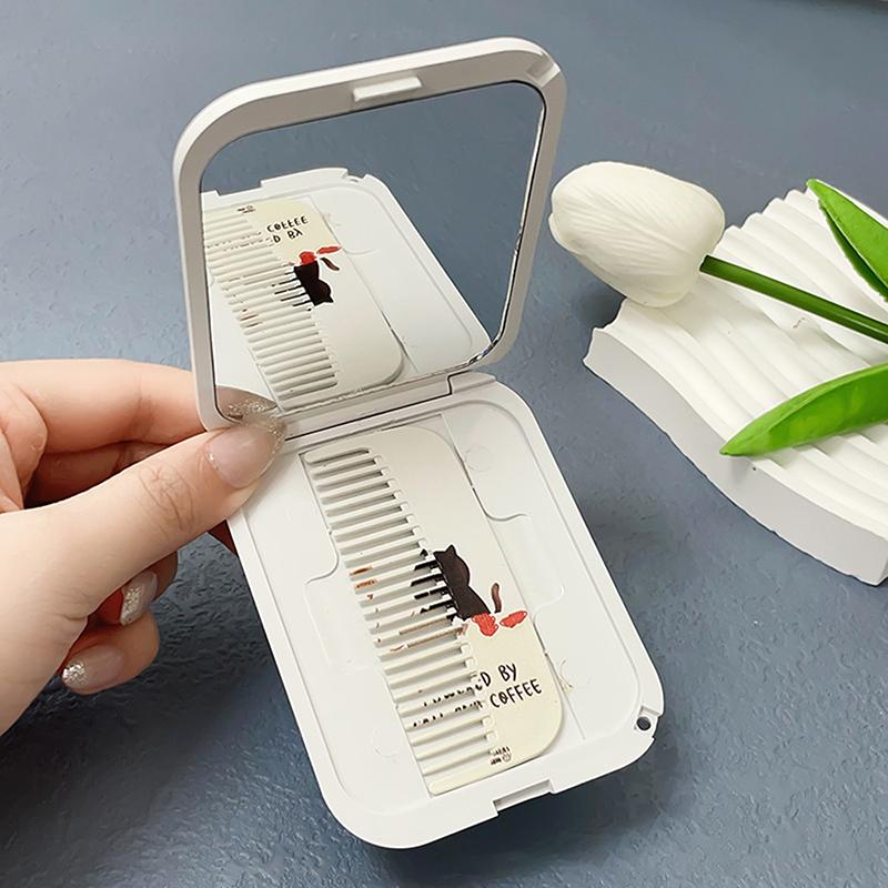 

Cartoon Cat Pattern Flip-Top Folding Makeup Mirror Portable Pocket Mirror Rectangle Cosmetic Mirror With Comb For Women Girls one size
