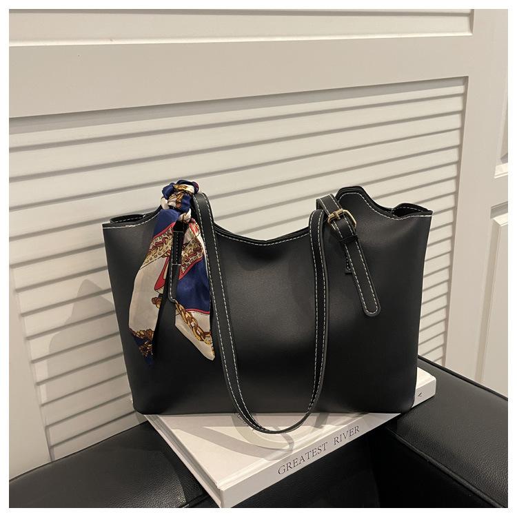 Fashionable Single-shoulder Stylish and Casual Large-capacity Commuter Women's Tote Bag