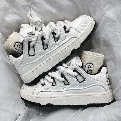 Guochao retrò coppia piattaforma coppia scarpe a zeppa scarpe da skateboard nuovo studente versatili casual stile Hong Kong scarpe bianche donna