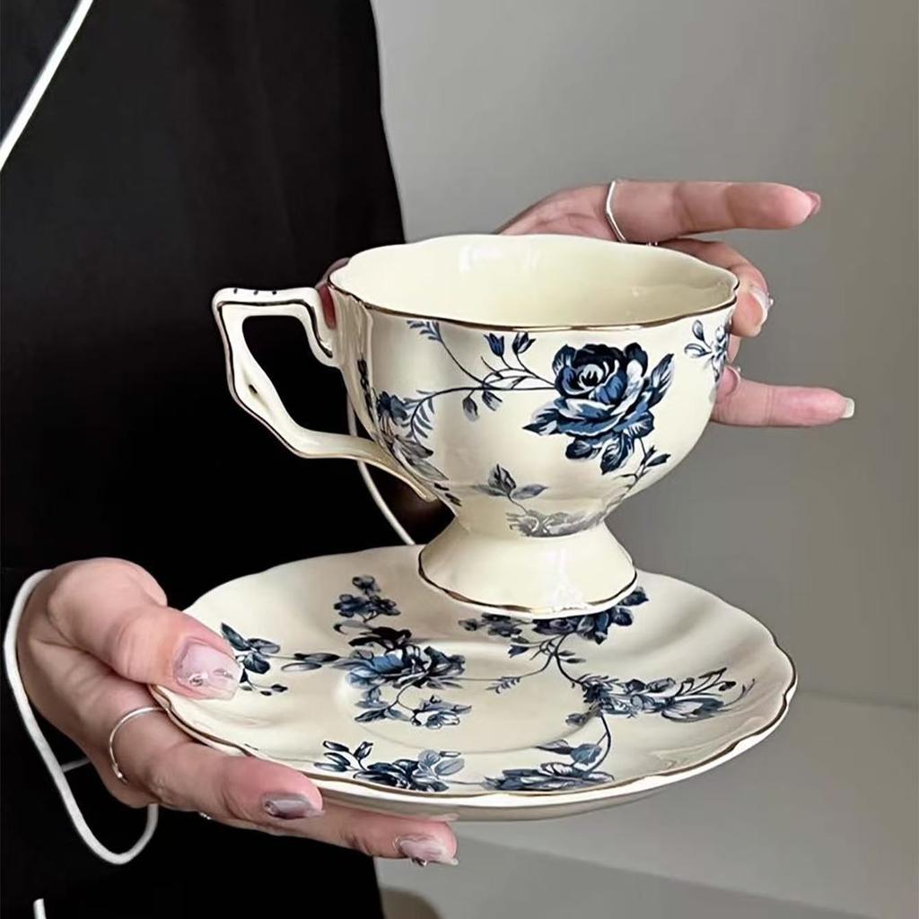 250ML Design Luxueux Sens du Haut de Gamme Tasses à Café Françaises Niche Exquis Ensemble Fait Main Ensemble Tasse et Soucoupe Européens Boîte Cadeau