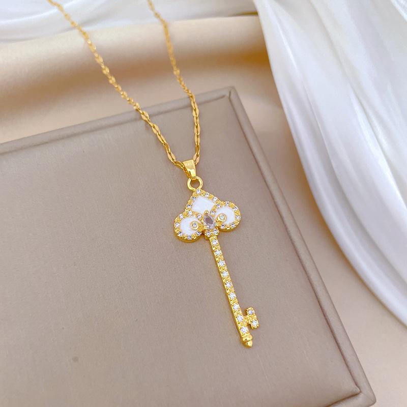 Dripping Oil Full Diamond Key Light Luxury Temperament Gorgeous Full Diamond Necklace Female Versatile Collarbone Chain Titanium Steel Chain