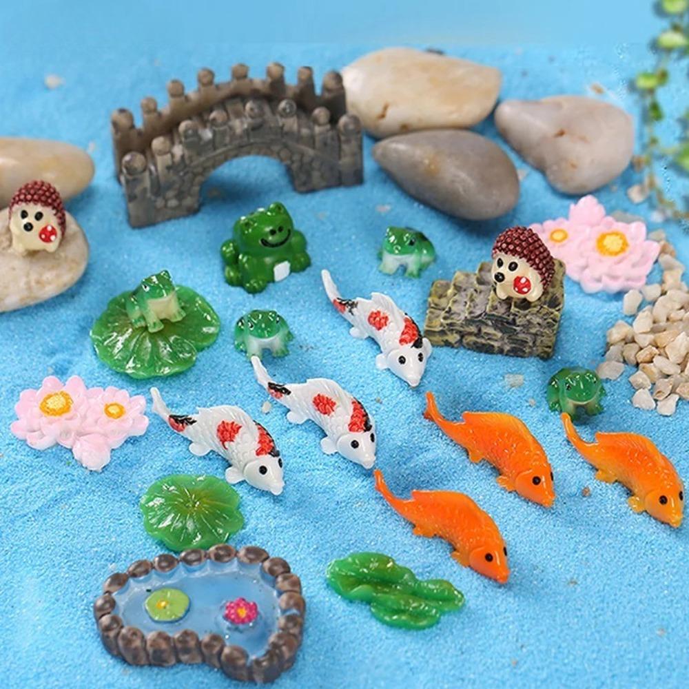 6pcs Fairy Tale Garden Micro Landscape Resin Crafts Mini Frog Statue Animal Model Lotus Leaf And Flower Home DIY Decoration