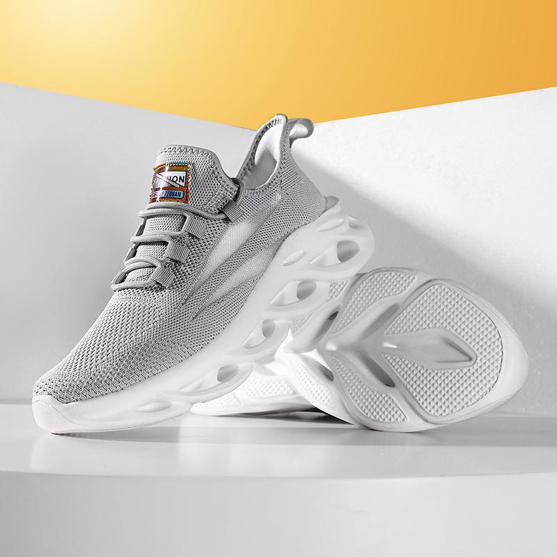 

Summer new fly-woven breathable mesh thin running shoes outdoor light soft sole shock absorption comfortable sports and leisure shoes 45 серый