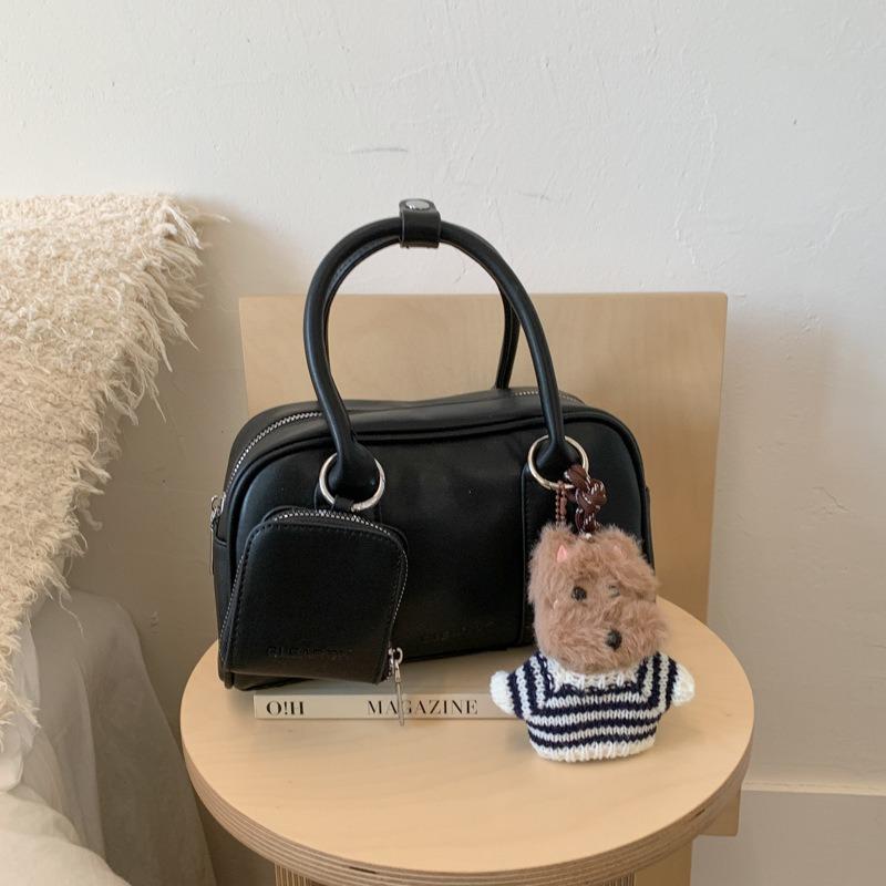 Popular small bags women's autumn and winter versatile new retro messenger bags portable pillow bags