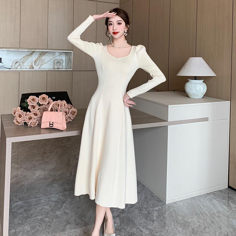 Autumn/Winter A-Line Knitted Dress with Puff Sleeves and Square Neck - Waist-Slimming, Elegant Socialite Style