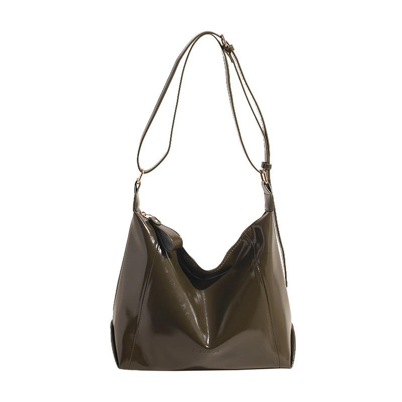 Retro Large-capacity Bag Women's Autumn and Winter New Versatile Casual Shoulder Messenger Bag Commuter Tote Bag