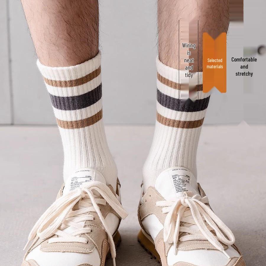 Men's Trendy Mid-Calf Socks: Thick, Sweat-Absorbent, Odor-Resistant, Perfect for Autumn/Winter & High-Top Football.