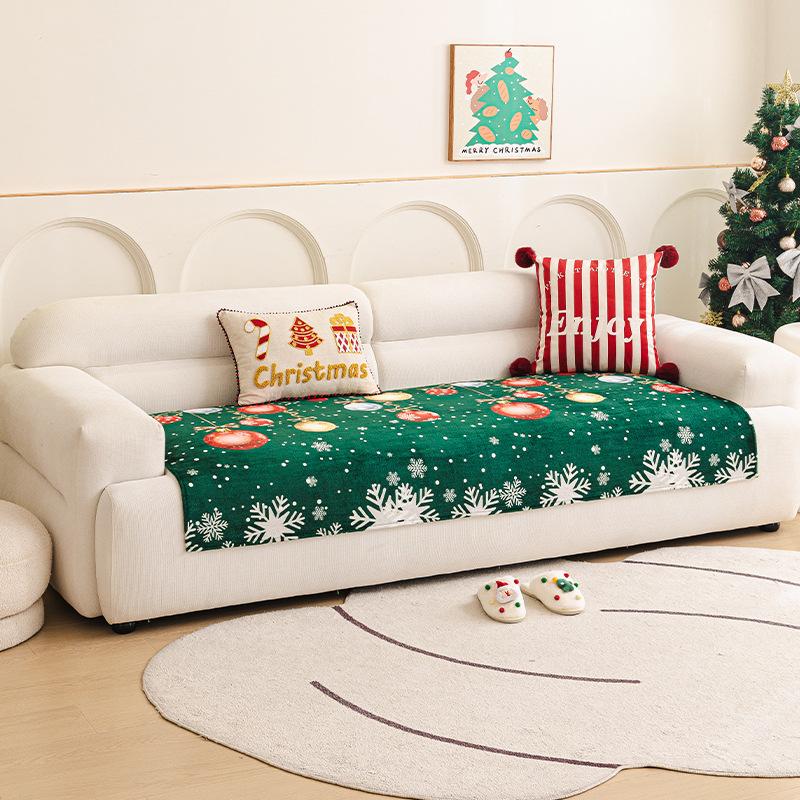 Winter Christmas Flannel Sofa Cover Anti-Slip All-Inclusive Universal Sofa Cover for In One Straight Row Sofa Cushion Decor Home