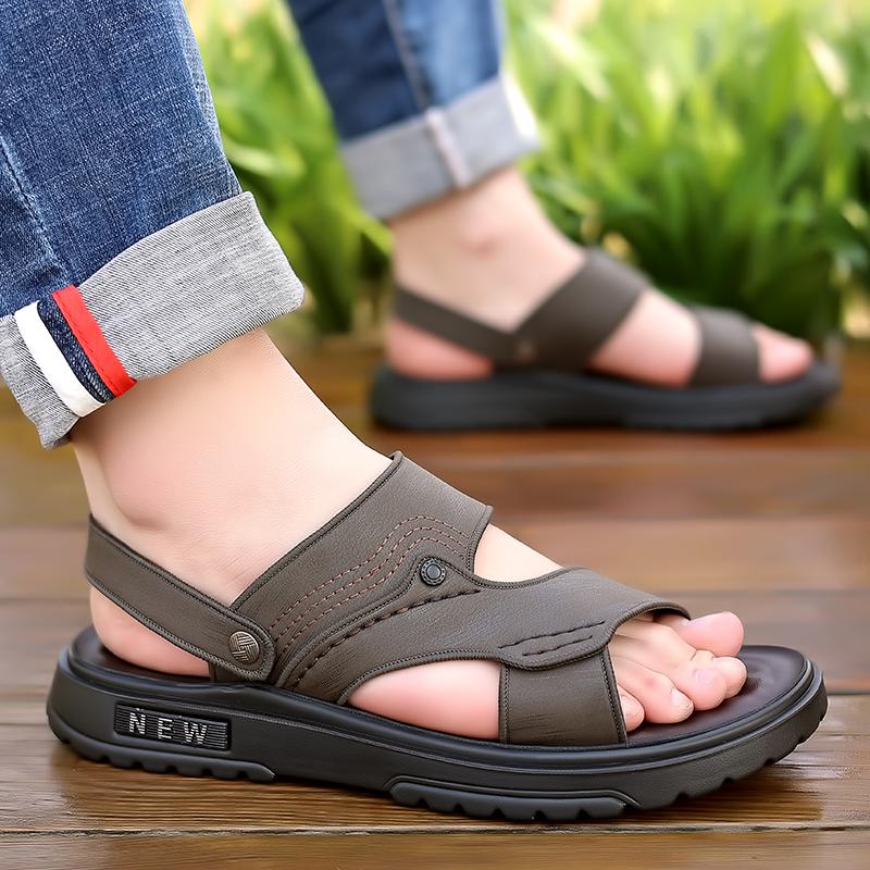 Fashion Summer New Men Sandals Men Flat Heel Lightweight Comfortable Beach Shoes Men Elegant Business Travel Sandals Sizes 37-47