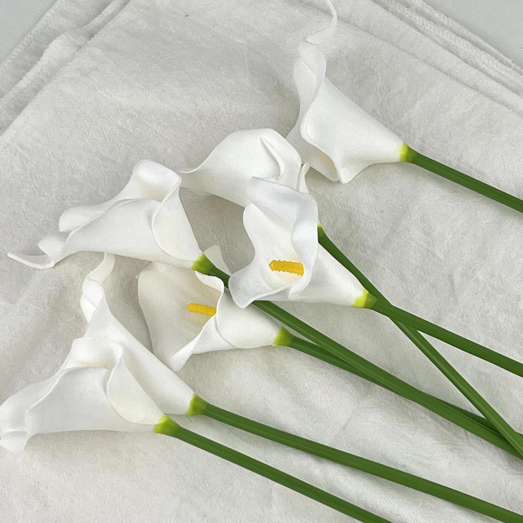 Mini PU Calla Lily Artificial Bouquet for Weddings, Home Decor, Photography, and Landscaping.