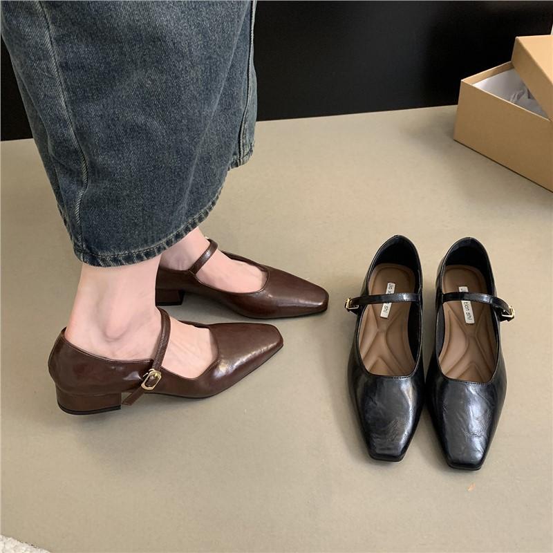 French evening breeze temperament commuter single shoes female 2023 new autumn Korean version fairy thick heel Mary Jane small leather shoes