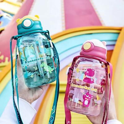 650ml Niedliche Kinder-Wasserflasche mit Strohhalm BPA-frei Auslaufsicher Tragbar für Draußen Kinderbecher Schulwasserflasche für Kinder 1 Stück