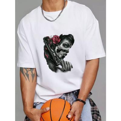 Weißes T-Shirt mit Totenkopf- und Rosendesign für Freizeitkleidung