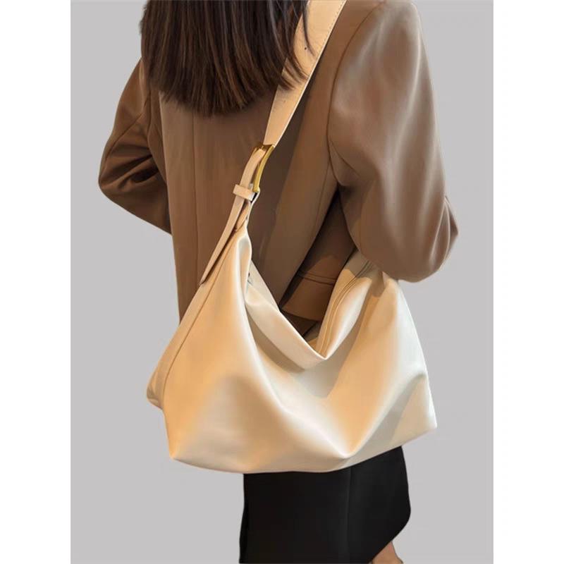 

2024 Мягкая Минималистичная Кожаная Сумка-Тоут на Одно Плечо для Женщин - Большая Вместимость 35cm Length x 16.5cm Width x 25cm Height белый