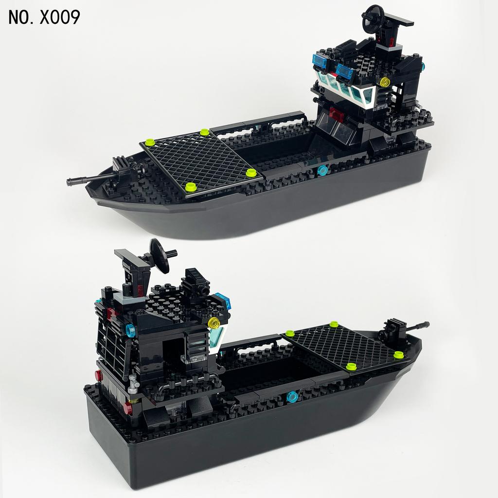 Black Hawk Gray Whale Transport Ship X009 Small Particle Children'S Assembled Building Block Toy Helicopter