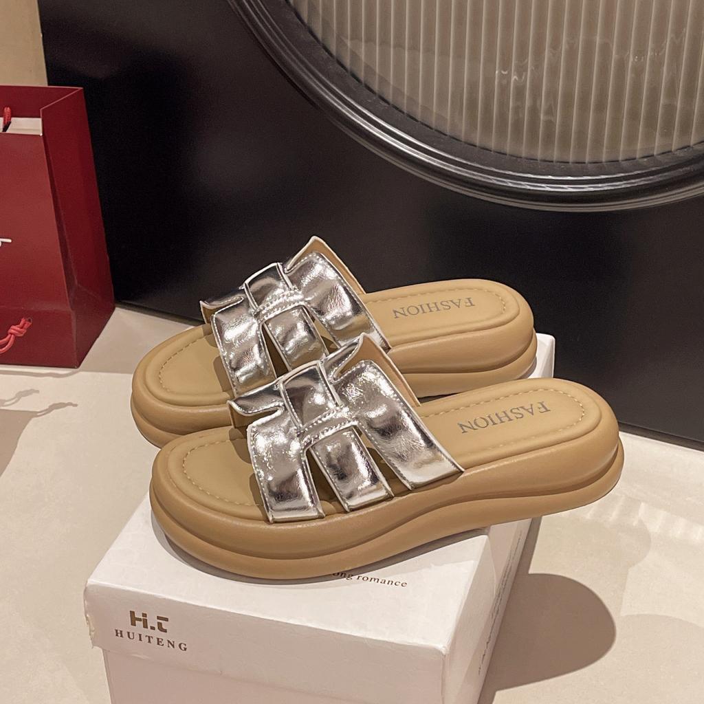 Breathable woven thick-soled slippers women's 2025 new outer wear heightening sandals summer ins beach one-word sandals
