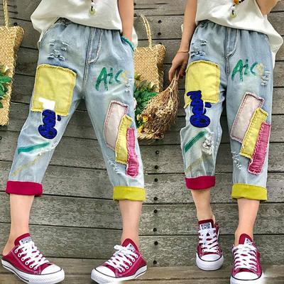 Fashionable and Comfortable Loose Waist Wide-Legged Denim Capri Pants for Women with Embroidery and Patchwork Detailing