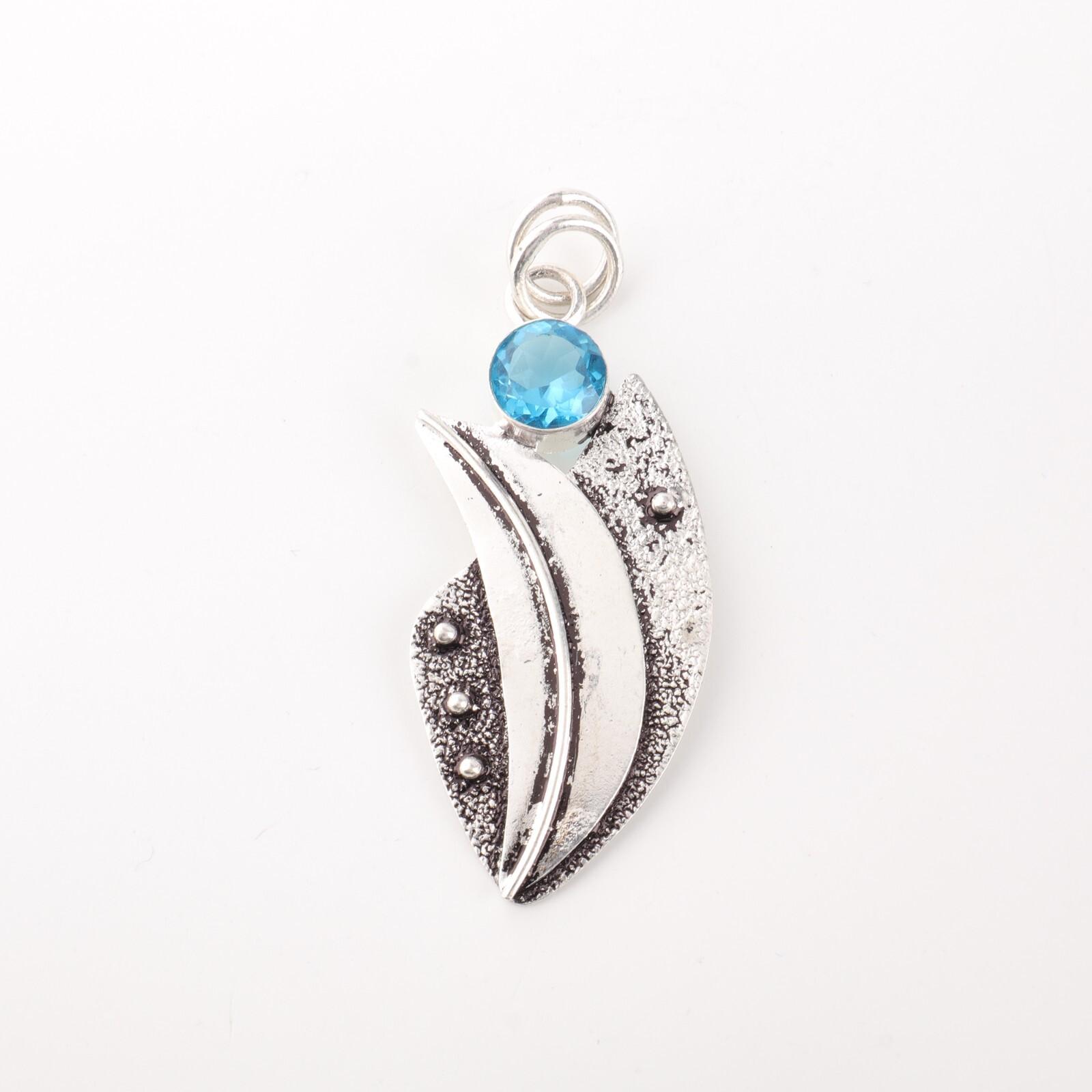 

Swiss Blue Topaz Gemstone 925 Sterling Silver Jewelry Handmade Chain Pendant PP-36-12