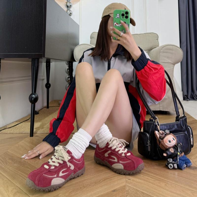 Retro Outdoor Anti-velvet Leather Burgundy German Training Shoes Women's 2025 New Versatile Casual Sports Hiking Shoes Forrest Gump Board Shoes