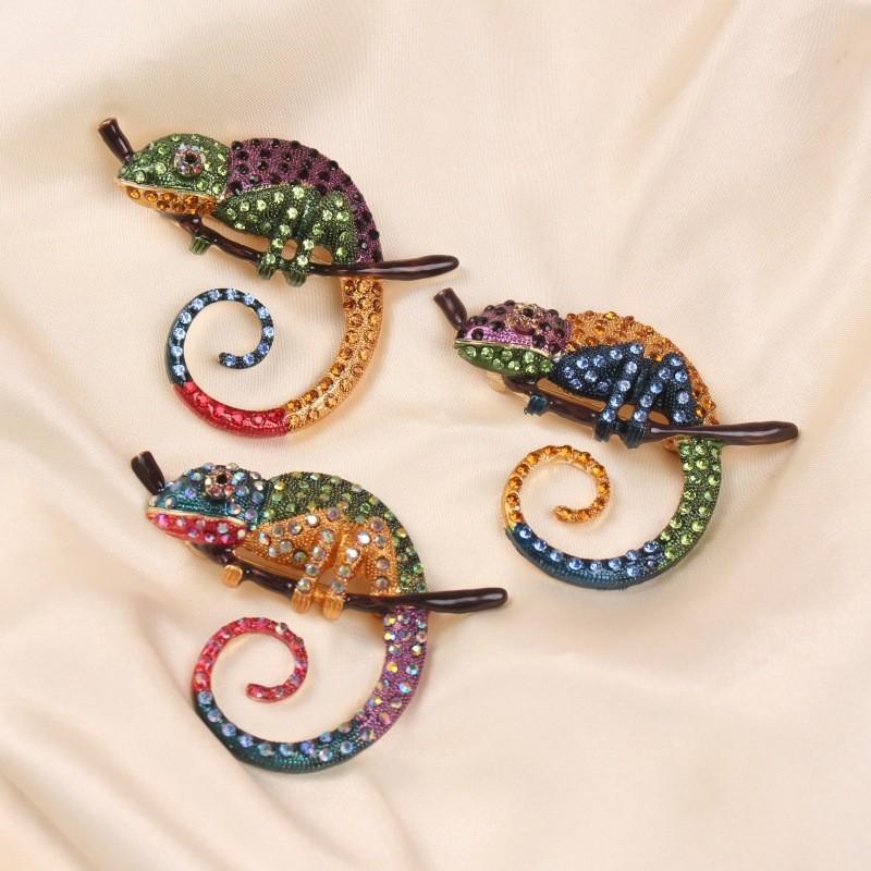 Animal Brooch Vintage Alloy Water Drilling Butterfly Pin For Women Fashion Jewelry
