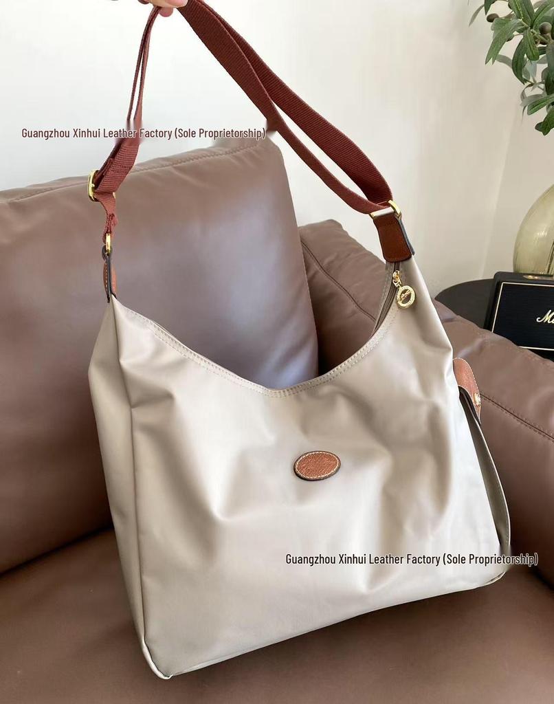 Faye Wong Style Dragon Inlay Waterproof Nylon Crossbody Hobo Bag - Large Capacity Travel Shoulder Bag