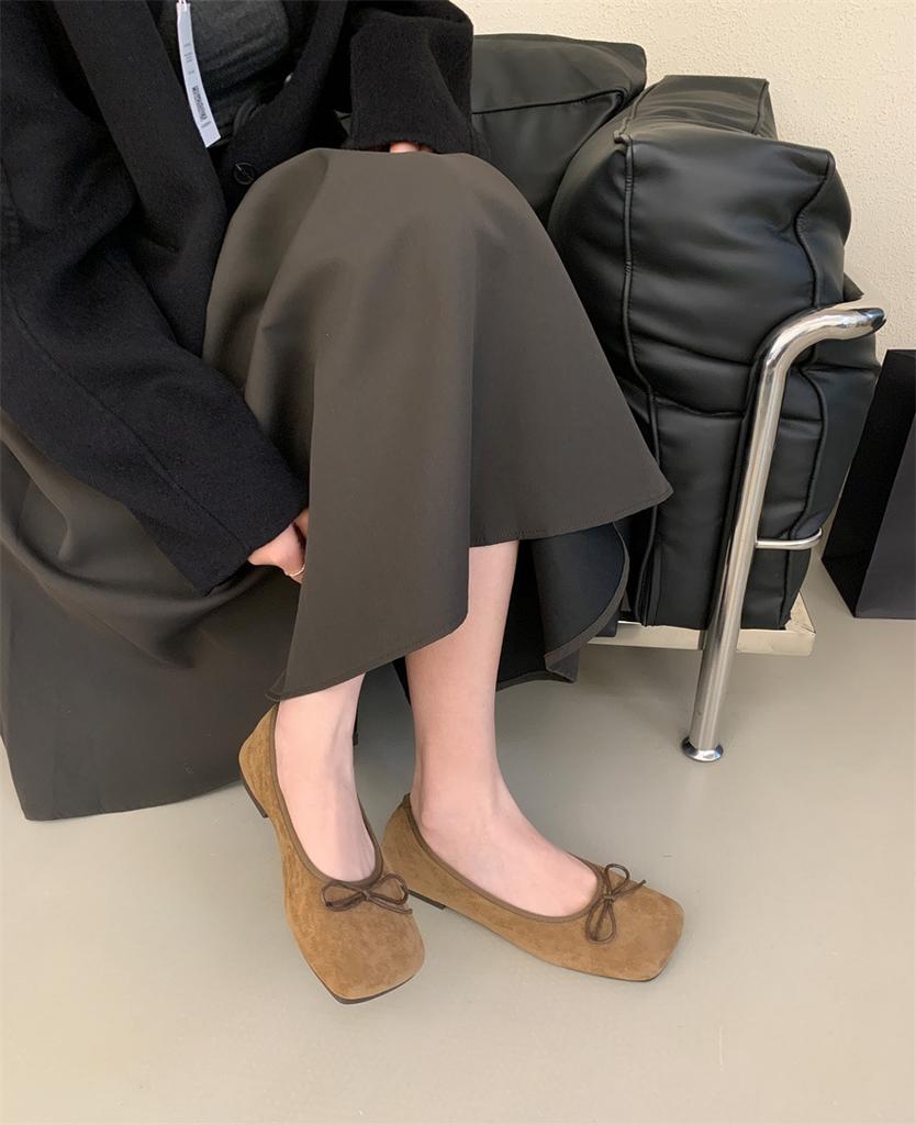 Französische Abendschuhe Damen 2025 neu Temperament elegant Prominente Seide eckige Zehenpartie leichte Einzelne Schuhe