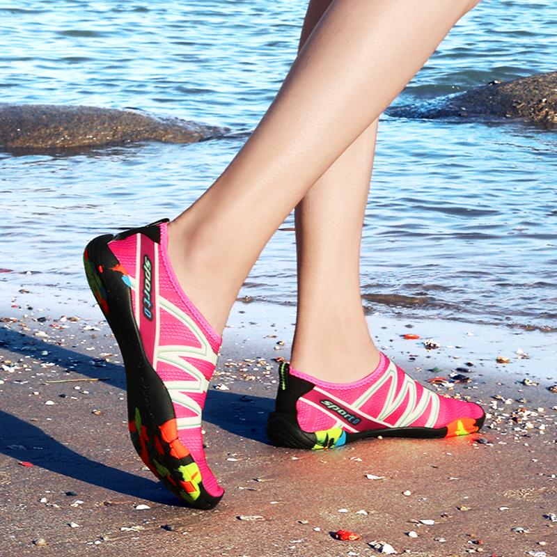 Men Elastic Soft Aqua Shoes Women Light Quick Dry Wading Sneakers For Seaside Walking Surfing Shoes Slip-on Swimming Shoes Size 35-46