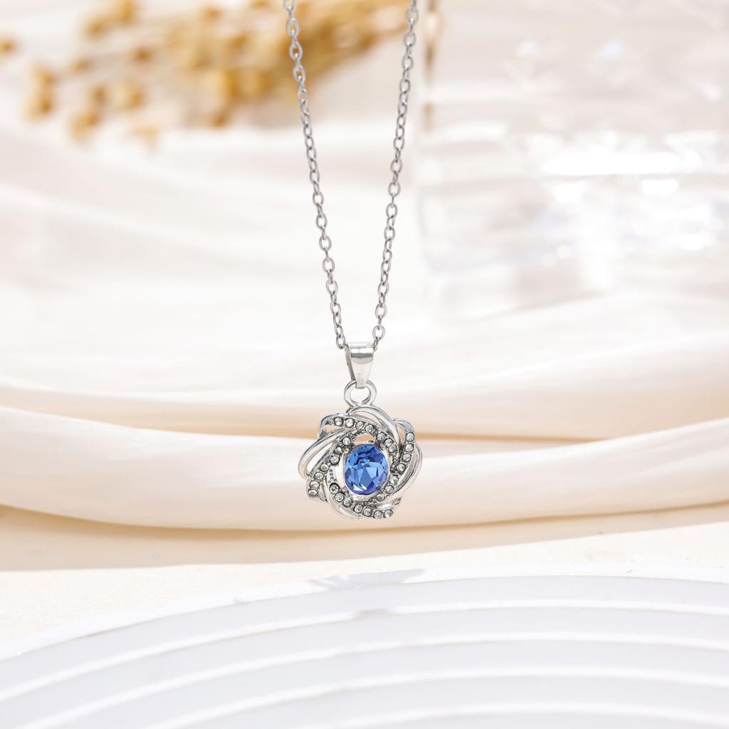 Temperament Cartoon Hollow Heart Pendant Love Clavicle Chain Accessories Women's Diamond Premium Necklace