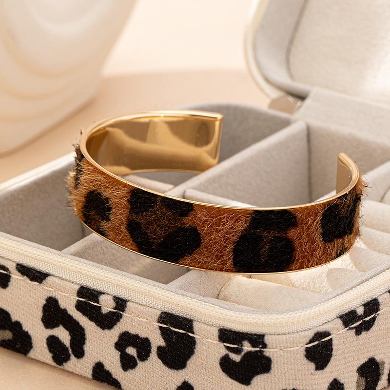 Trendy Leopard Print Leather Bracelets: Vintage Style with Open Design