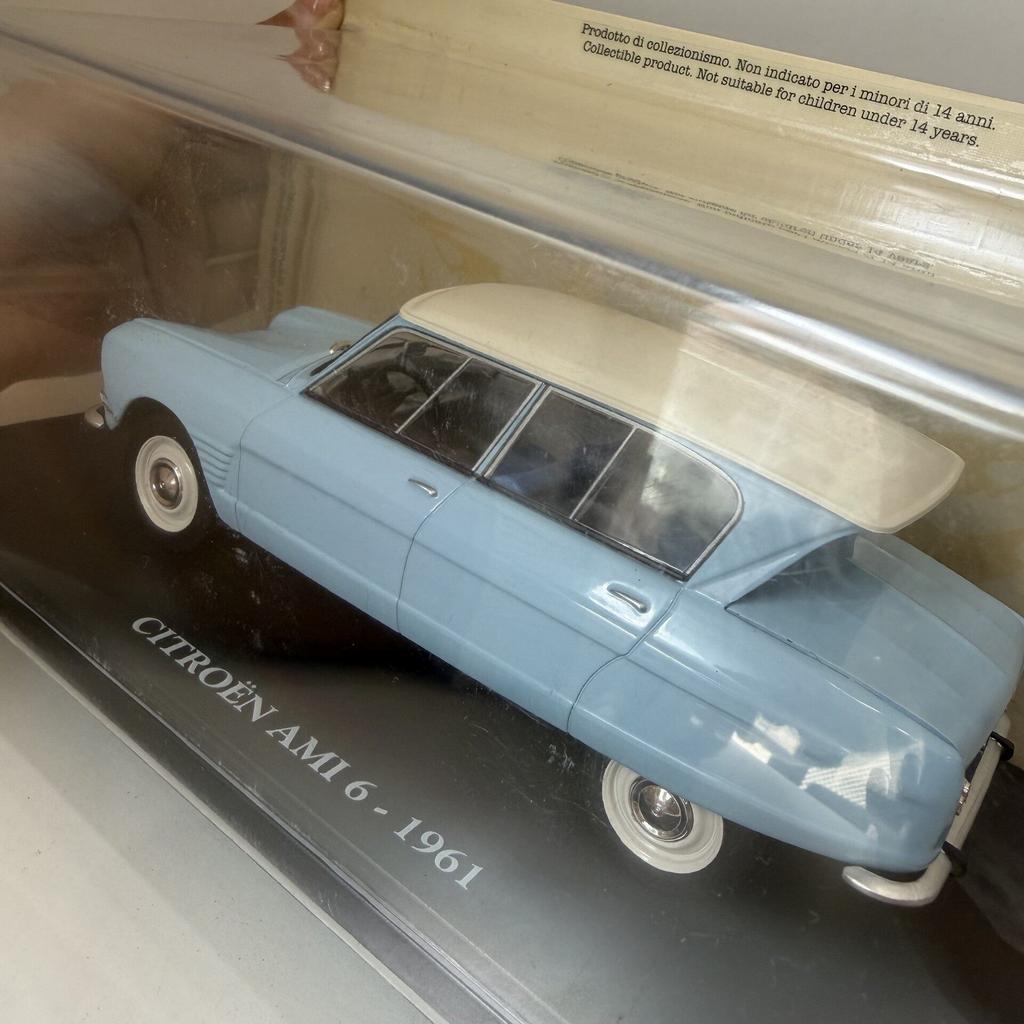 QEJO7 Diecast IXO 1/24 Scale CITROEN AMI 6 1961 Alloy Car Model