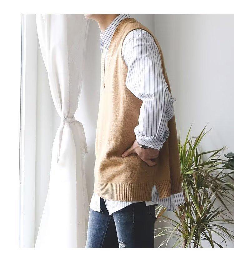 Korean Style V-Neck Sleeveless Cardigan - Men's Knitted Sweater Vest for Spring & Autumn In Solid Colors