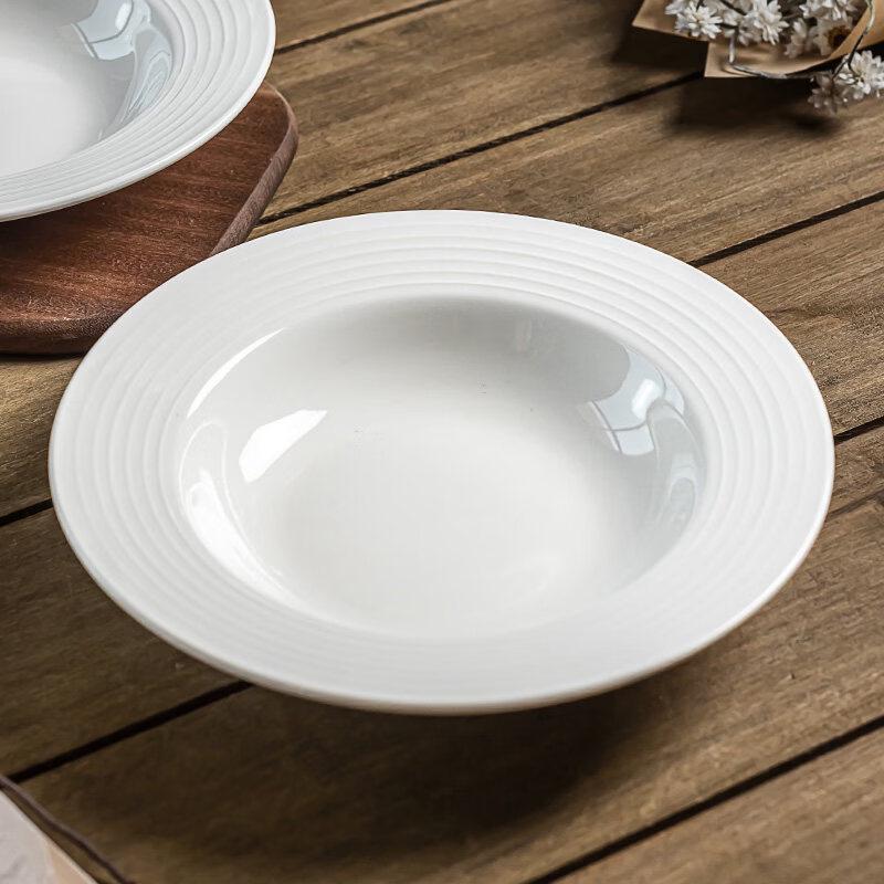 Star-marked Ceramic Pasta Plate
