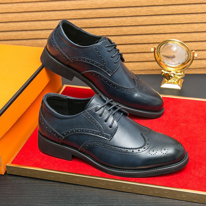 Men's Shoes Large Size Leather Shoes Fashion British Style Business Dress Shoes Trend Engraved Wedding Shoes