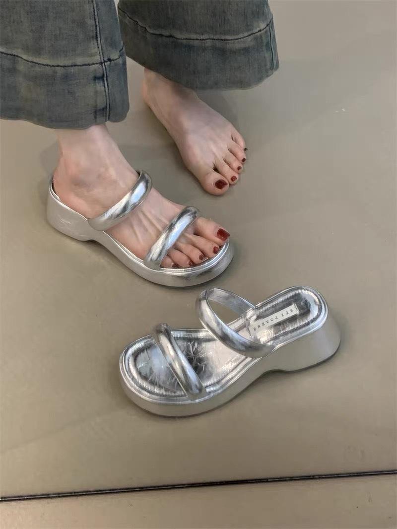 

Fashion Hot Selling 2025 New Thick Heel Leopard Print Sandals Women s Summer French Gentle Beach One-Strap Slippers Comfortable Slip-On 40 серебряный