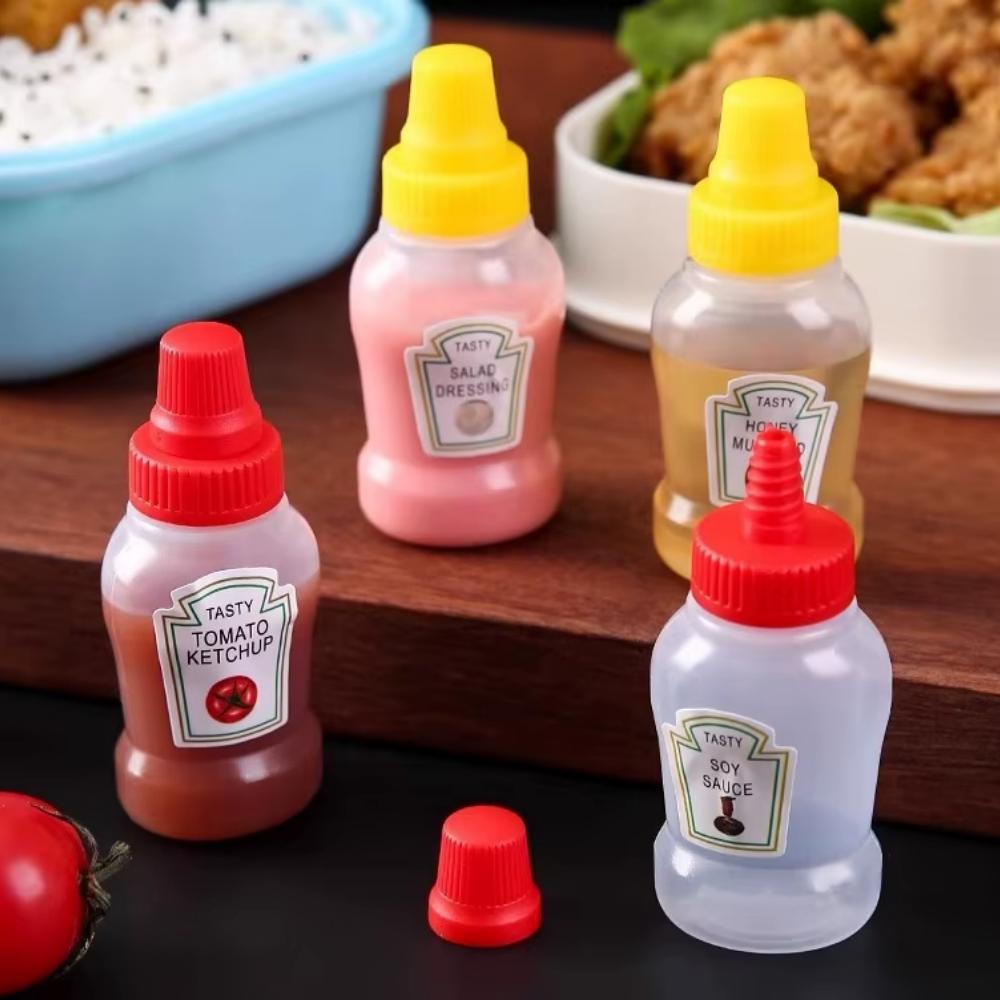 4 Mini Ketchup Bottles, Condiment Squeeze Bottles, and Plastic Containers for Refilling Salad Dressing and Ketchup, Suitable for