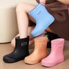 Medium tube rain shoes women's fashion outer wear nonslip, waterproof and wearresistant high tube seacatching softsoled rain boots