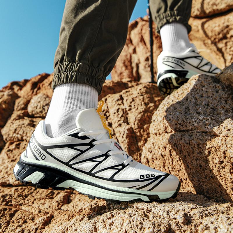 Autumn Men's Casual Sports Shoes Anti Slip  Comfortable, Soft Soled Wear-resistant Men's Fashionable Casual Running Sports Shoes