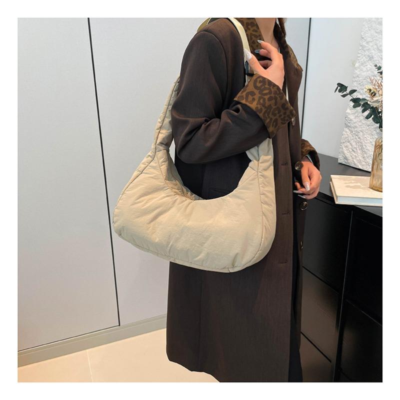 New Nylon Moon Bag, Simple, Lightweight and Large Capacity.